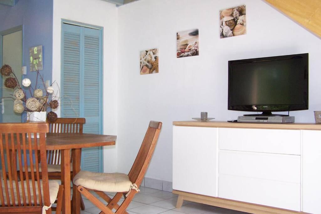 Maison Avec Jardin Clos. Animaux Acceptes - Wifi - Proche Plages De La Trinite Sur Mer Et Carnac Εξωτερικό φωτογραφία